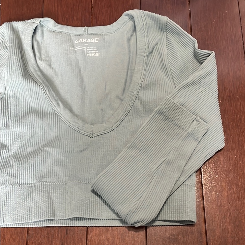 Garage Teal Seamless V-Neck Cropped Top